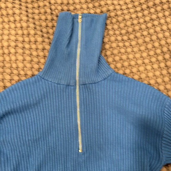 Cropped sweater - Picture 4 of 4